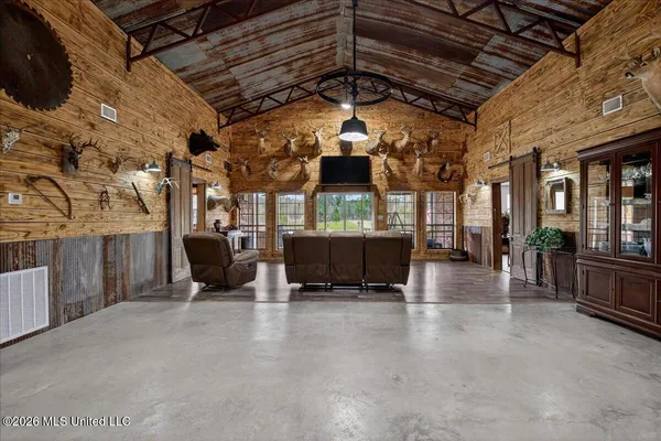 $395,000 | 334 West Of Co Road, Quitman, MS 39355