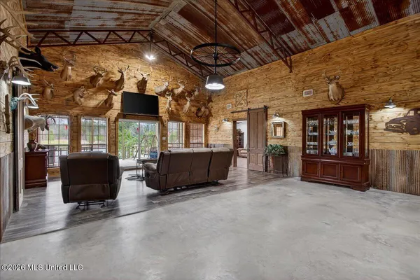 $395,000 | 334 West Of Co Road, Quitman, MS 39355