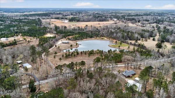$395,000 | 334 West Of Co Road, Quitman, MS 39355
