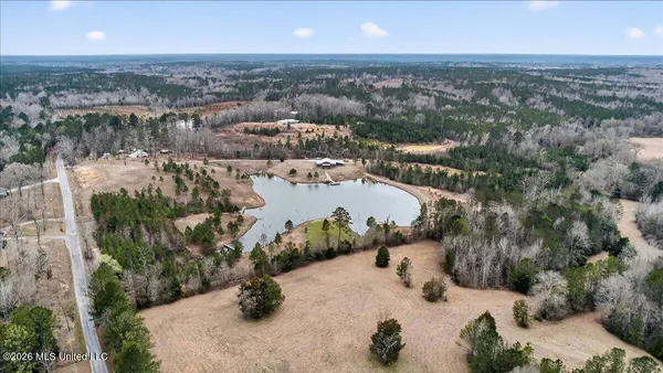 $395,000 | 334 West Of Co Road, Quitman, MS 39355