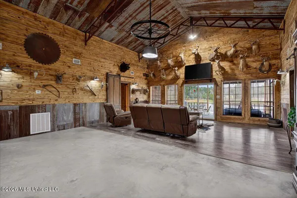$395,000 | 334 West Of Co Road, Quitman, MS 39355