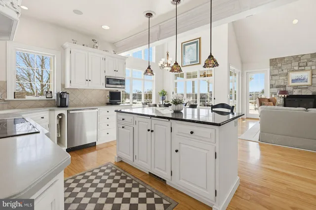 $1,145,000 | 692 Goose Neck Drive, Lititz, PA 17543