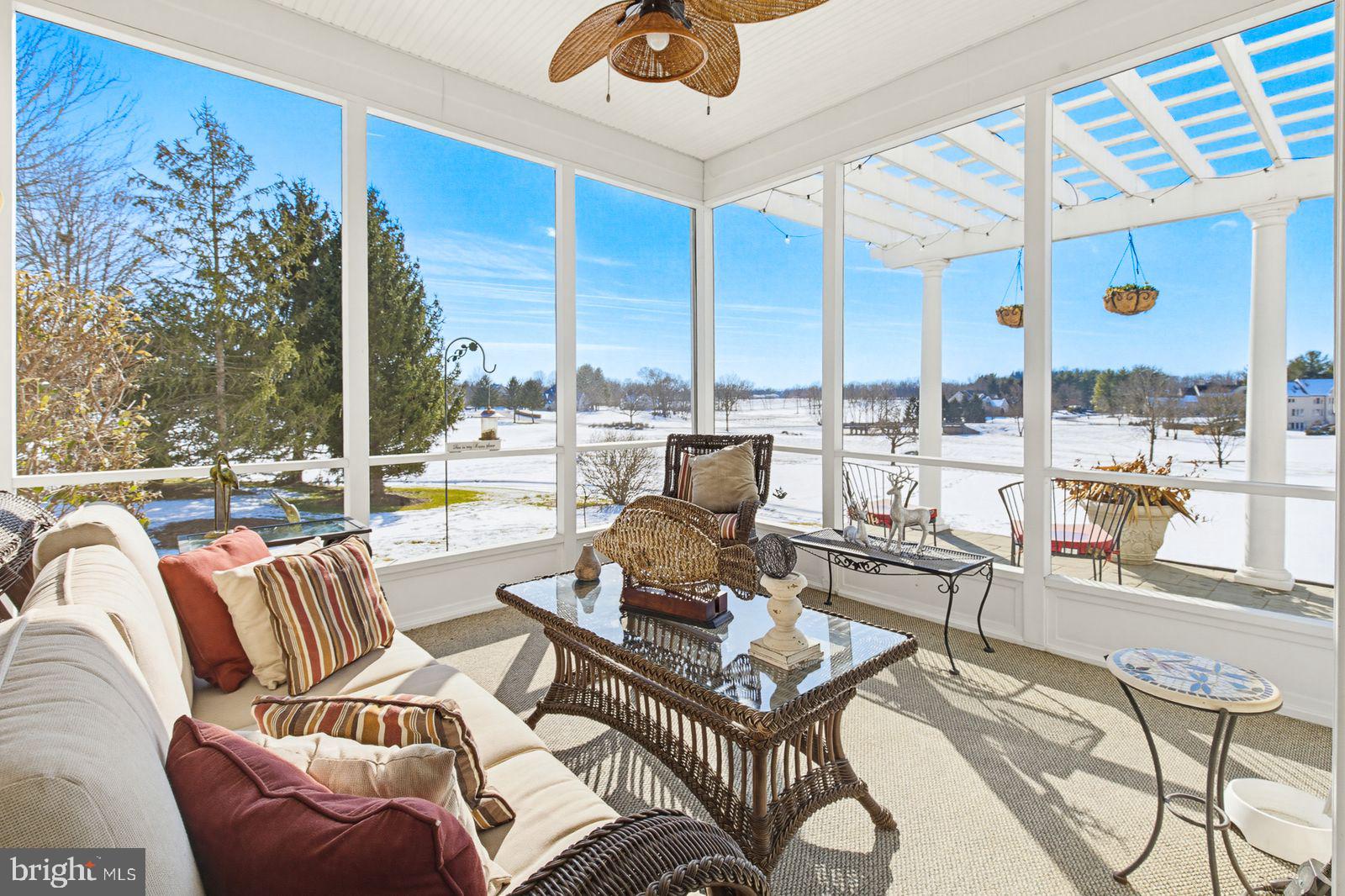 692 Goose Neck Drive Lititz, PA 17543 - Photo 4 of 38