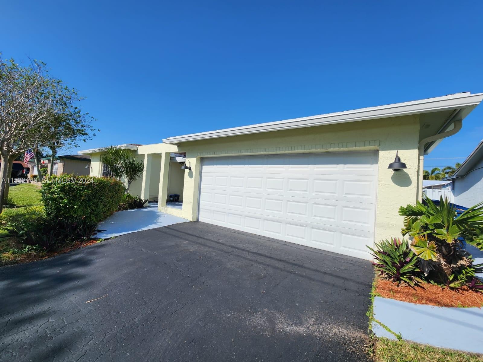 10551 Sunset Strip Sunrise, FL 33322 - Photo 27 of 28