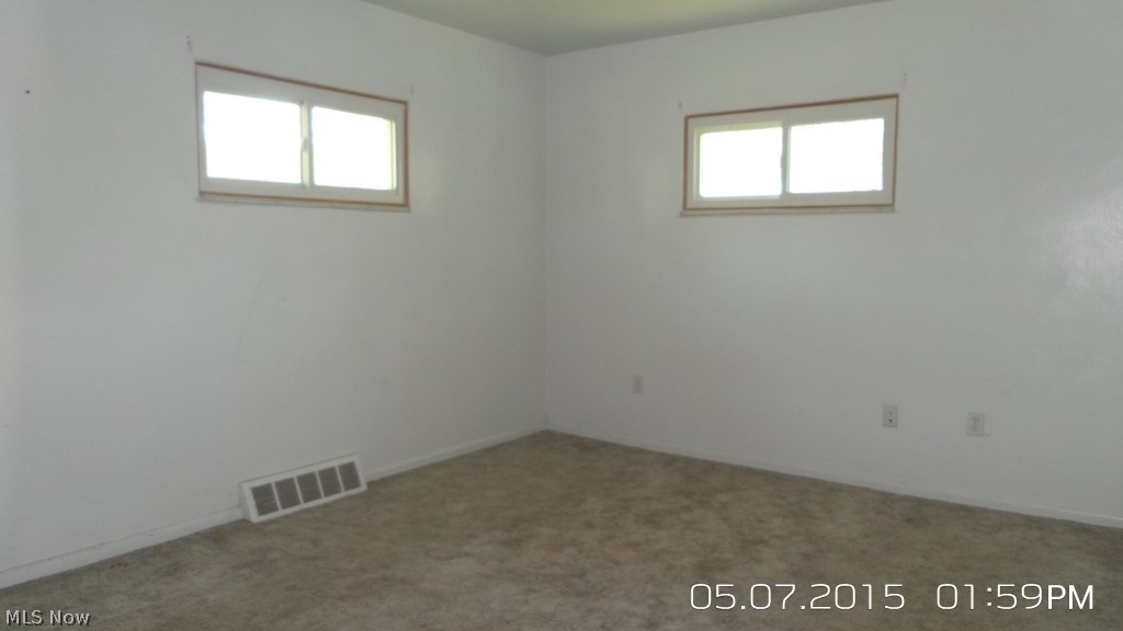 17580 Redwood Road Lake Milton, OH 44429 - Photo 5 of 7 Gallery Image 5