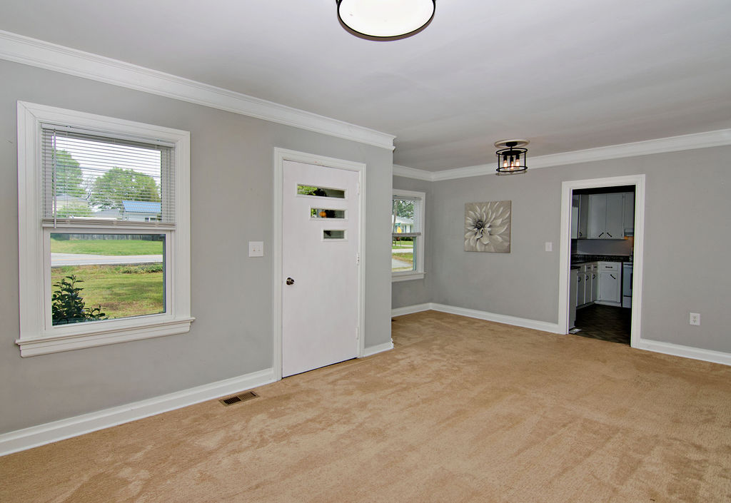 3303 Dixon Road Anderson, SC 29625 - Photo 3 of 31