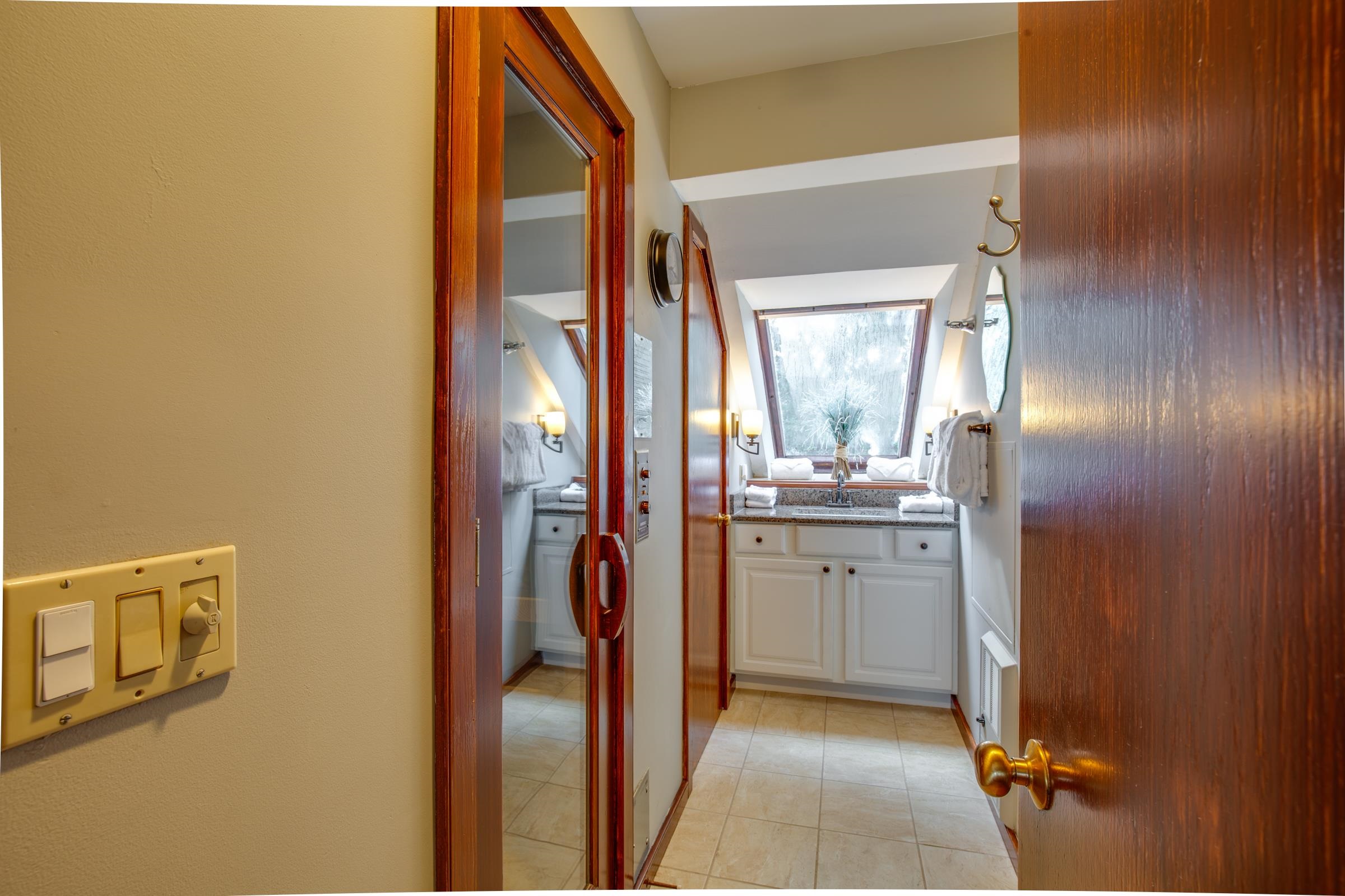 118 High Ridge Road, Unit E7 Killington, VT 05751 - Photo 5 of 23