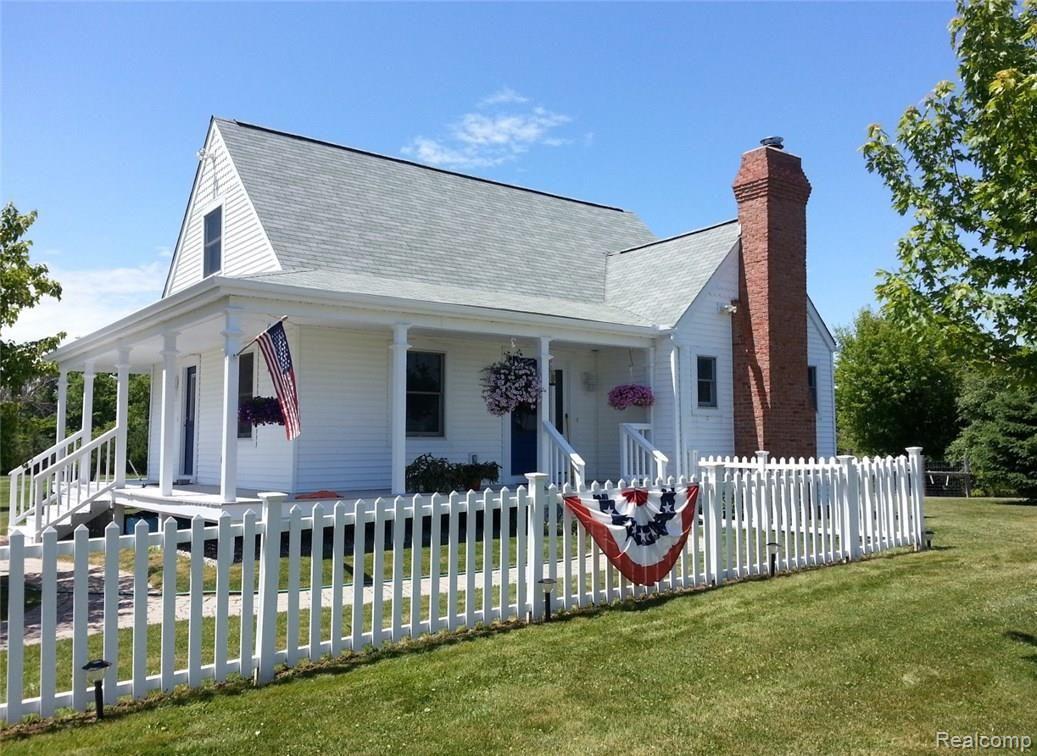 4936 North Branch Road North Branch, MI 48461 - Photo 1 of 72 2015.jpg