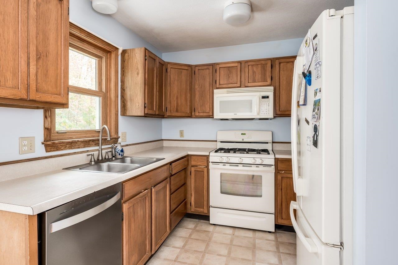 13 Cider Hill Road Rochester, NH 03867 - Photo 13 of 35