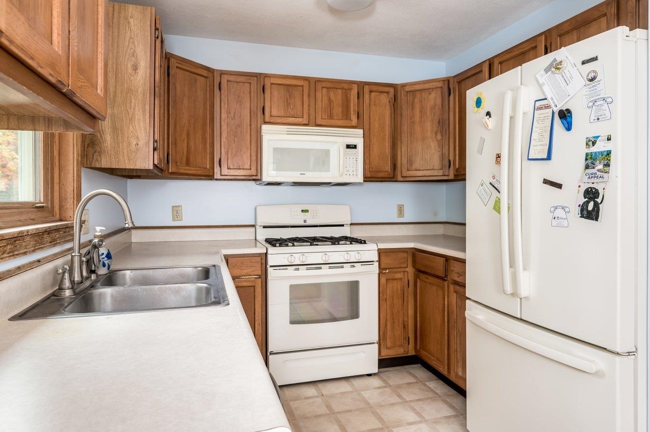 13 Cider Hill Road Rochester, NH 03867 - Photo 23 of 35