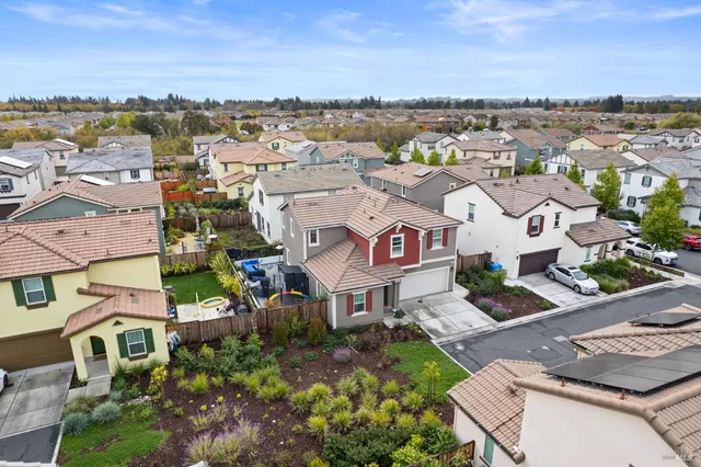 $850,000 | 6068 Oak Leaf Place, Rohnert Park, CA 94928