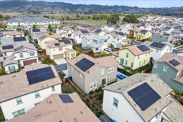 $850,000 | 6068 Oak Leaf Place, Rohnert Park, CA 94928