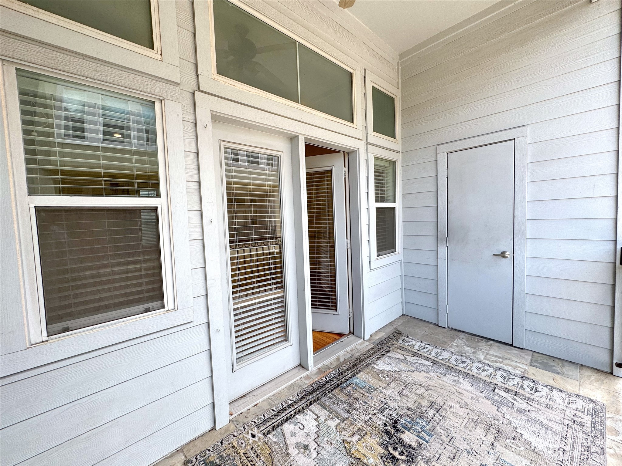 1128 West 26th Street Houston, TX 77008 - Photo 39 of 48 Balcony