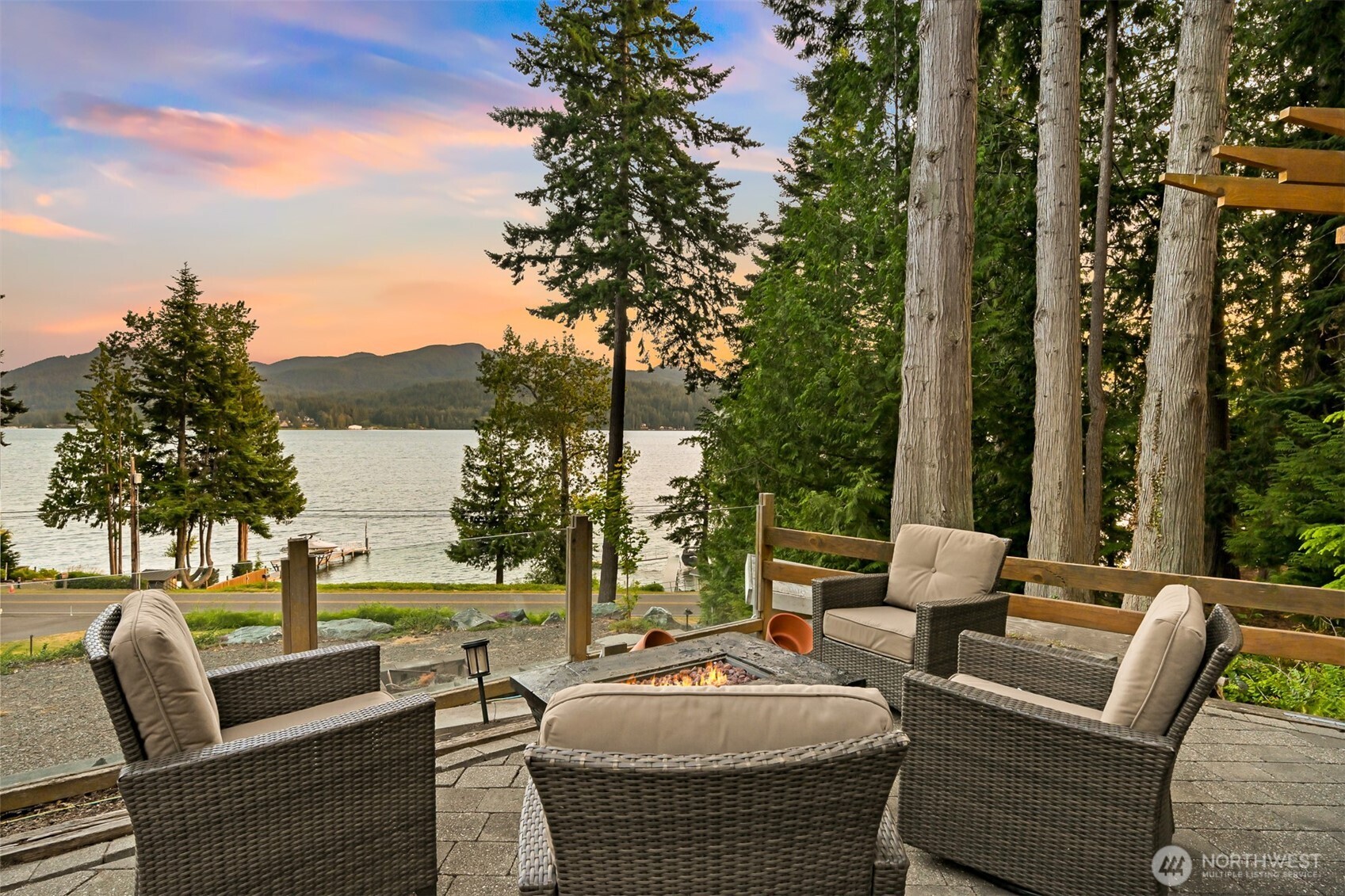 2940 North Shore Road Bellingham, WA 98226 - Photo 8 of 40 Gallery Image 8