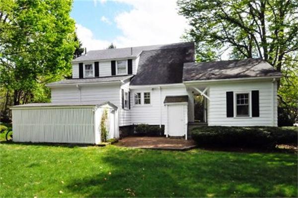 30 Maple Street Lexington, MA 02420 - Photo 2 of 16 Gallery Image 2