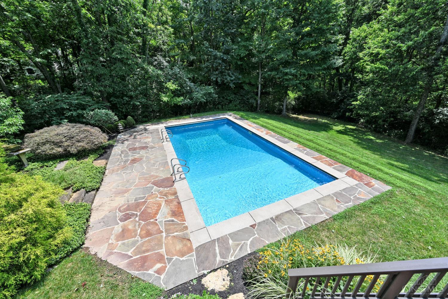 41 Locust Hill Road Cincinnati, OH 45245 - Photo 72 of 84 Gallery Image 72