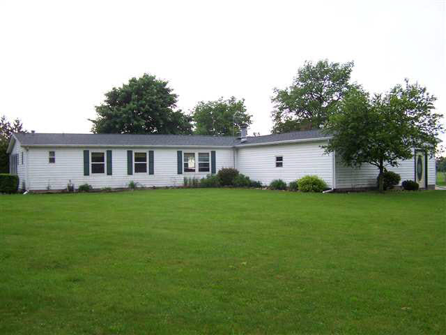 778 East Mock Road Milford, IN 46542 - Photo 2 of 4 Gallery Image 2