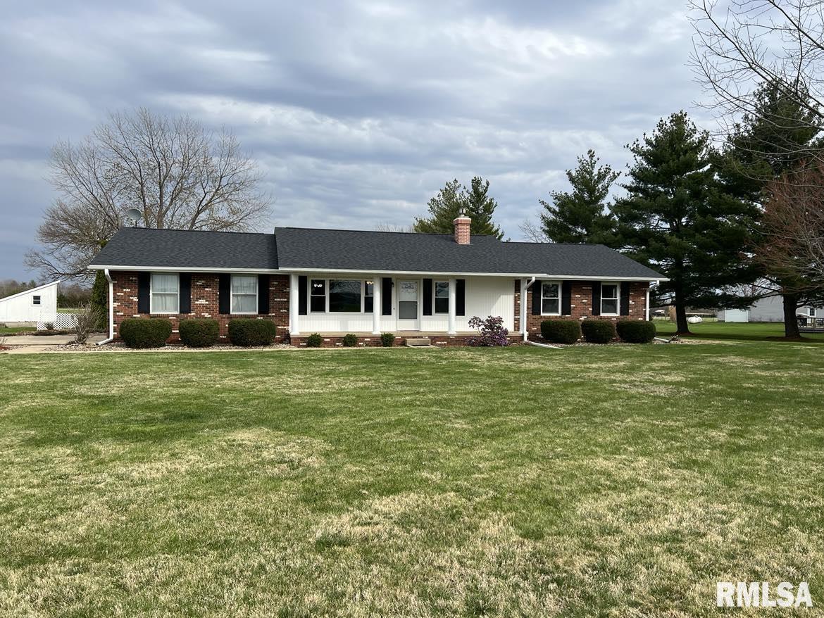 1295 China Road Macomb, IL 61455 - Photo 2 of 34 Gallery Image 2