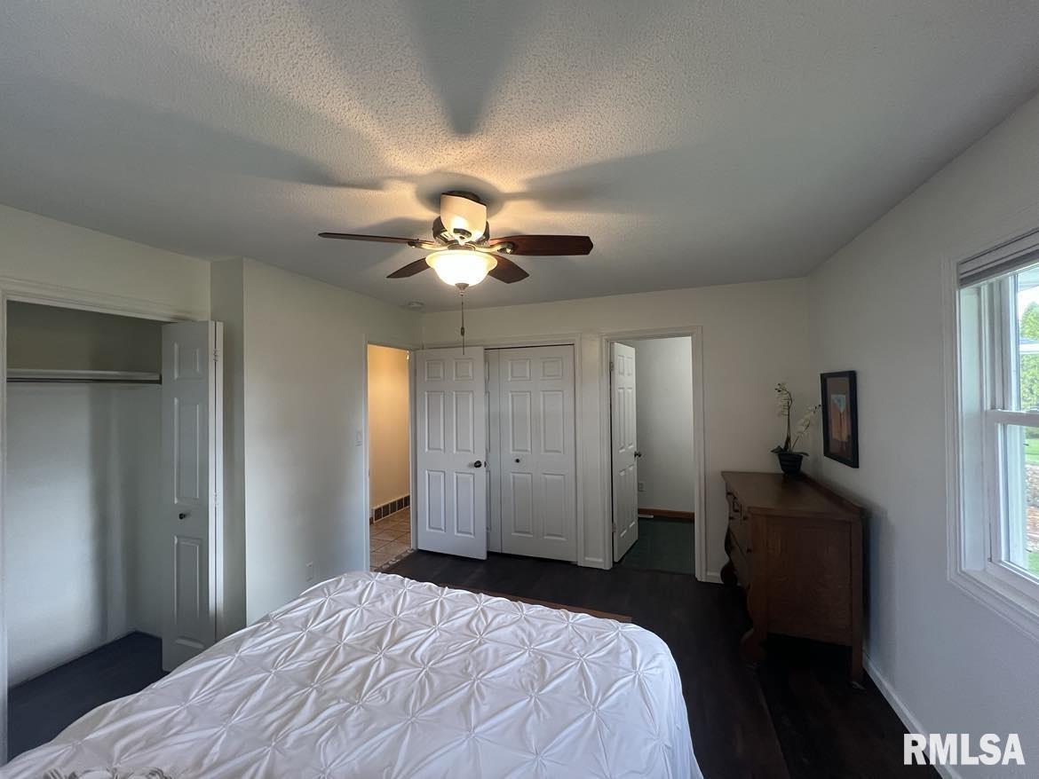 1295 China Road Macomb, IL 61455 - Photo 23 of 34 Gallery Image 23