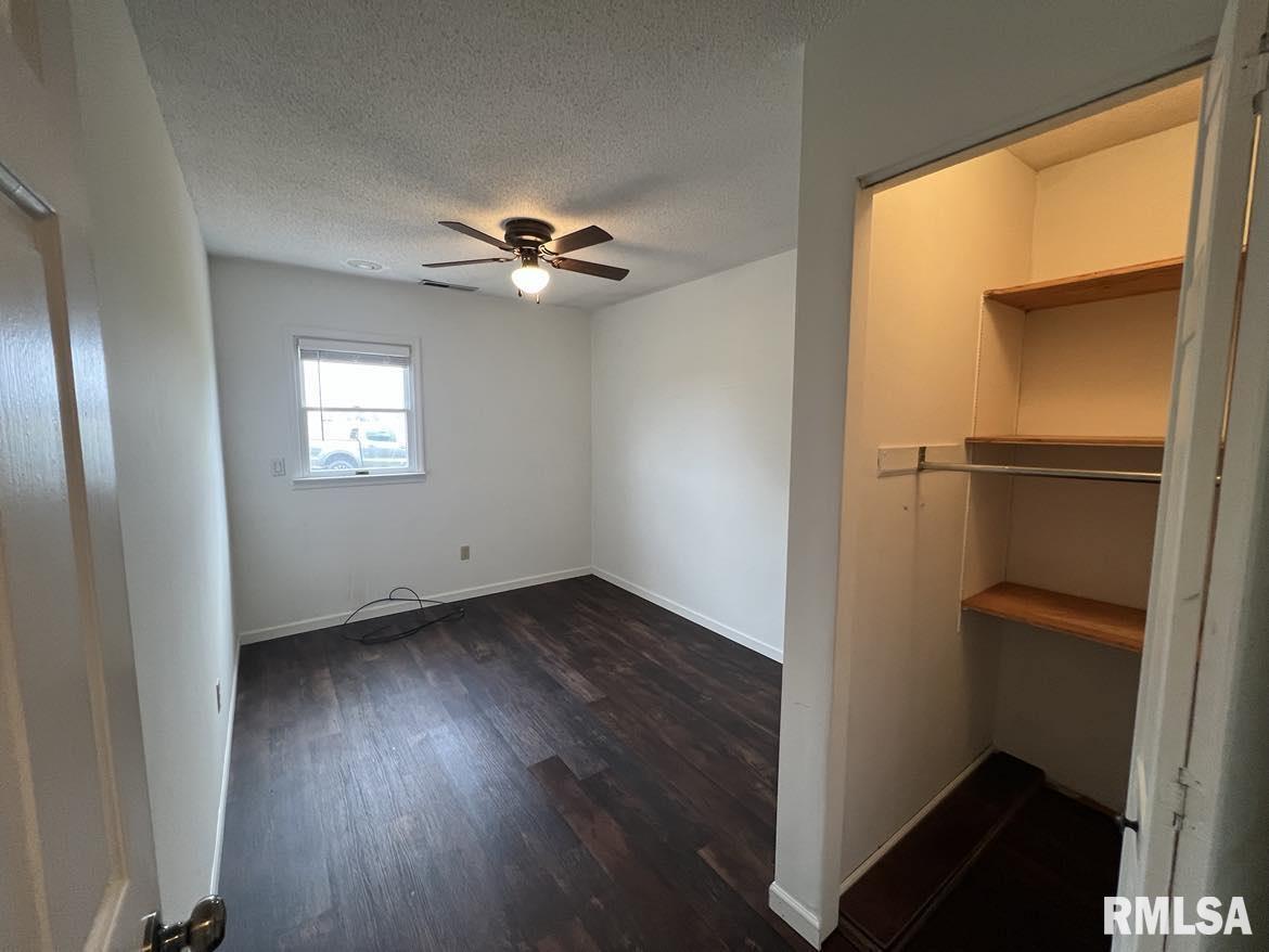 1295 China Road Macomb, IL 61455 - Photo 32 of 34 Gallery Image 32