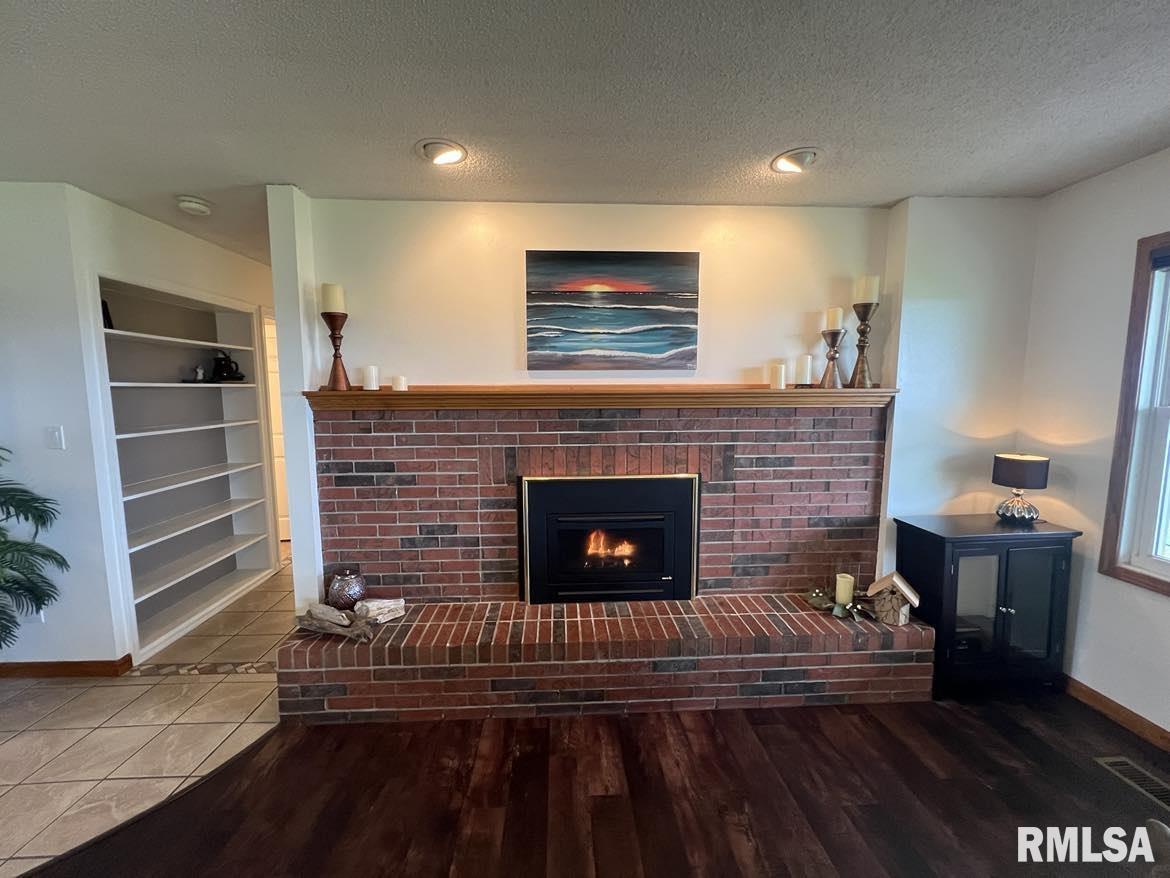 1295 China Road Macomb, IL 61455 - Photo 10 of 34 Gallery Image 10