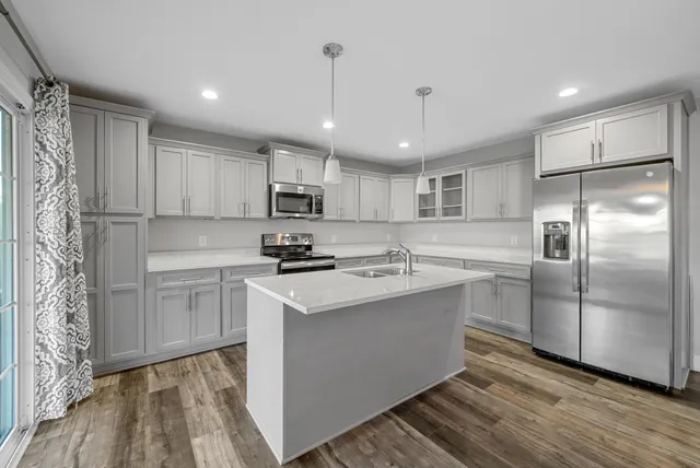 $2,100 | 1184 Elizabeth Lane, Clarksville, TN 37042