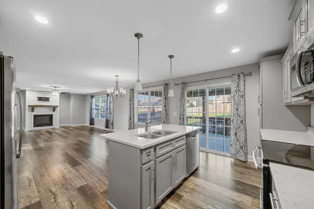 $2,100 | 1184 Elizabeth Lane, Clarksville, TN 37042