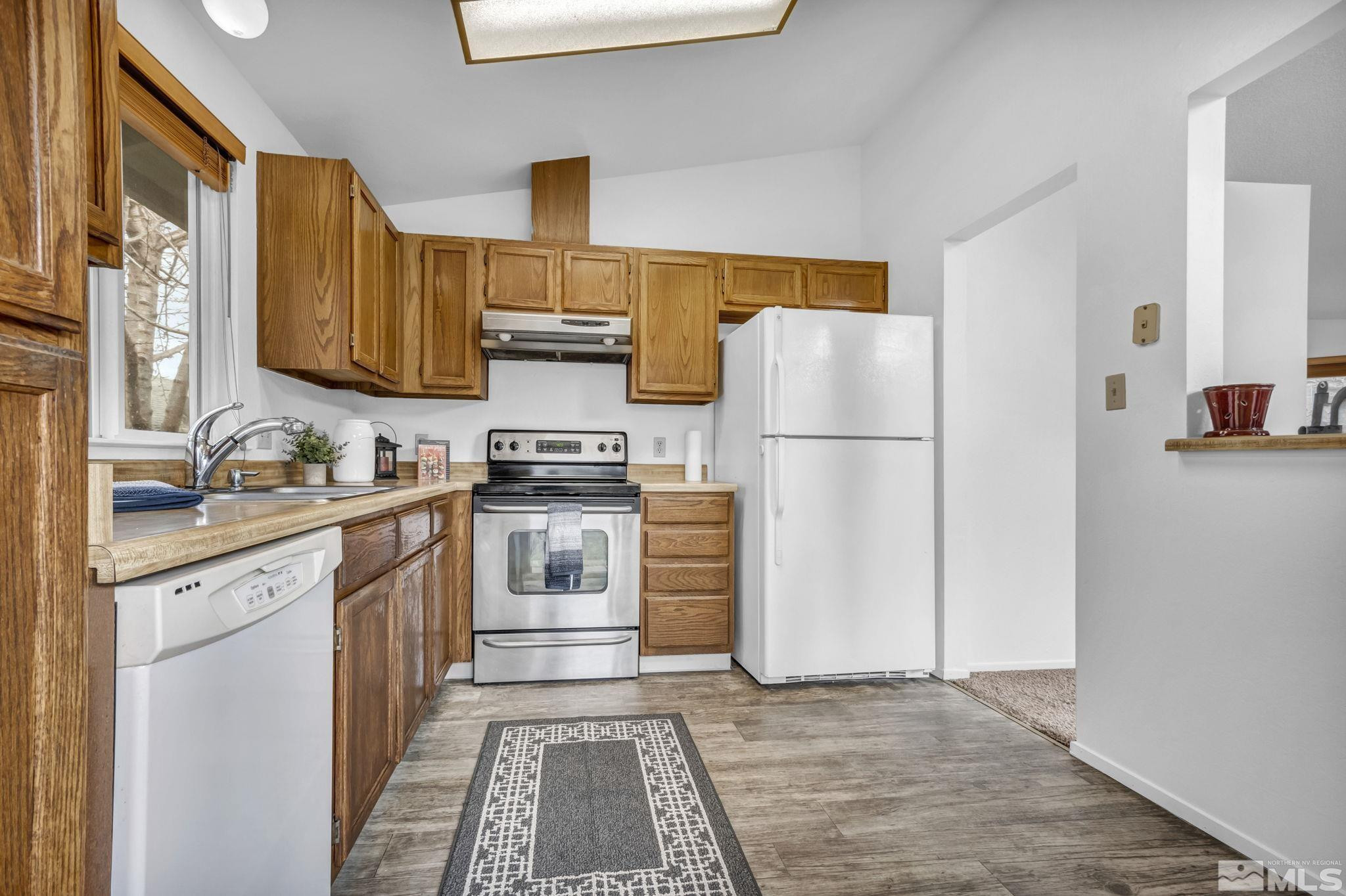1081 Ambassador Drive Reno, NV 89523 - Photo 10 of 34 Photo 10