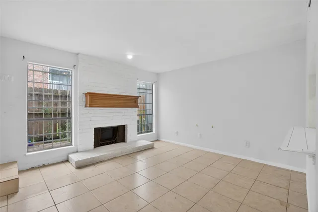 $745 | 9550 Deering Drive, Unit 504, Houston, TX 77036