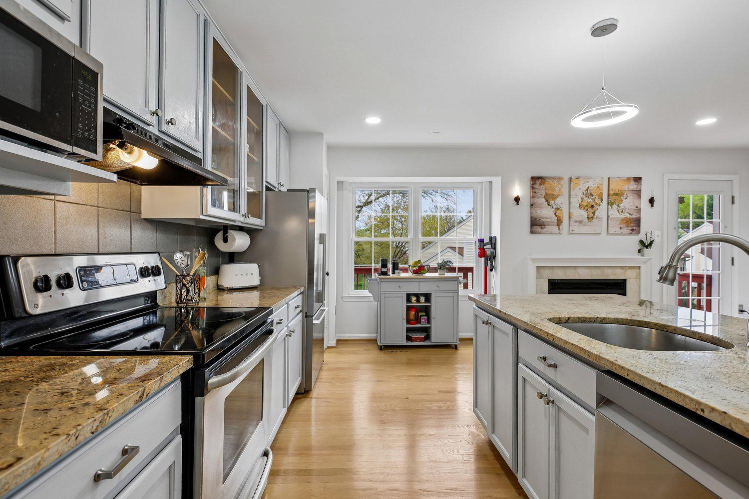 1406 Casino Circle Silver Spring, MD 20906 - Photo 14 of 64 Kitchen w/Stainless Steel Appls. ( New Dishwasher)