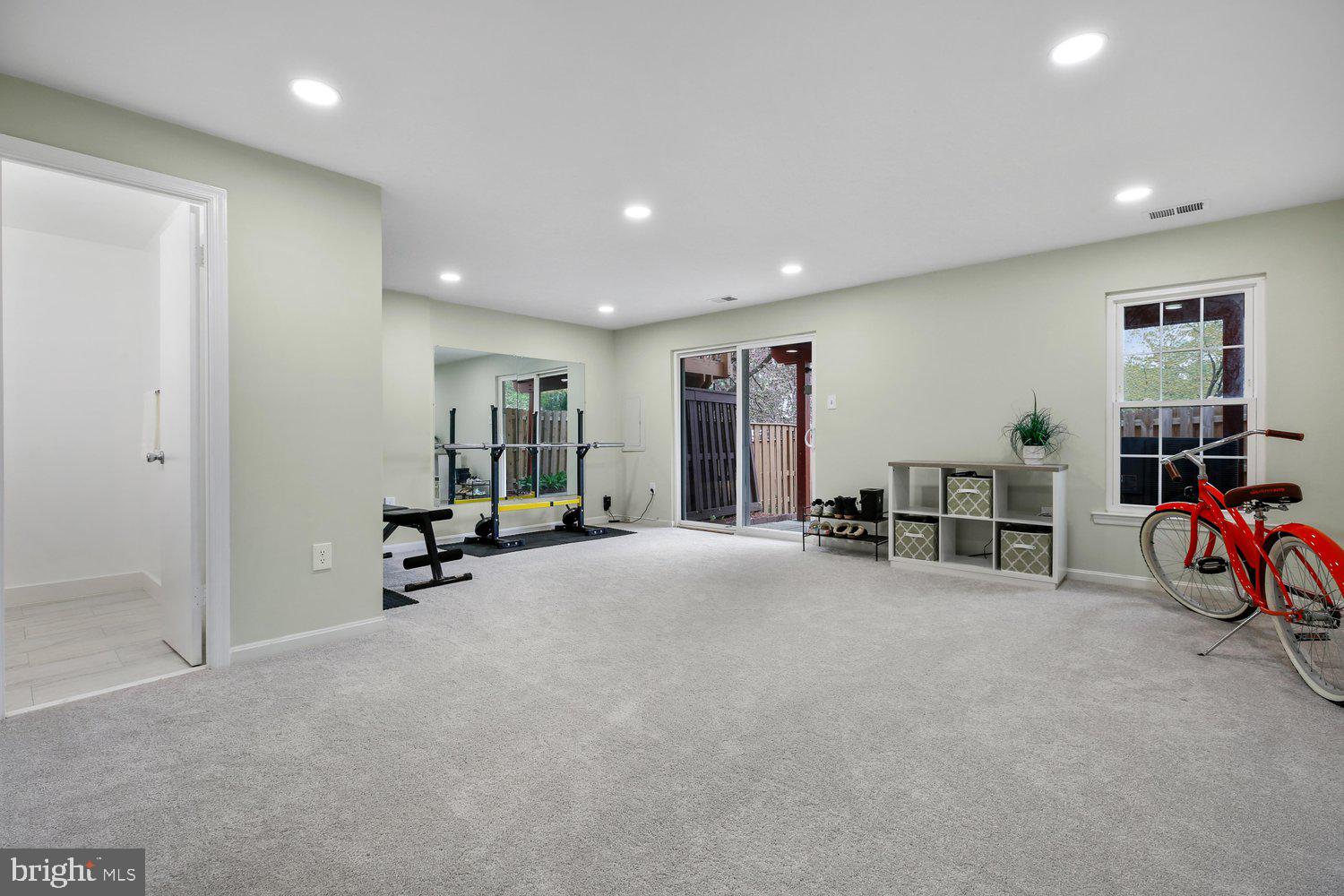 1406 Casino Circle Silver Spring, MD 20906 - Photo 38 of 64 Spacious, versatile room with natural light.