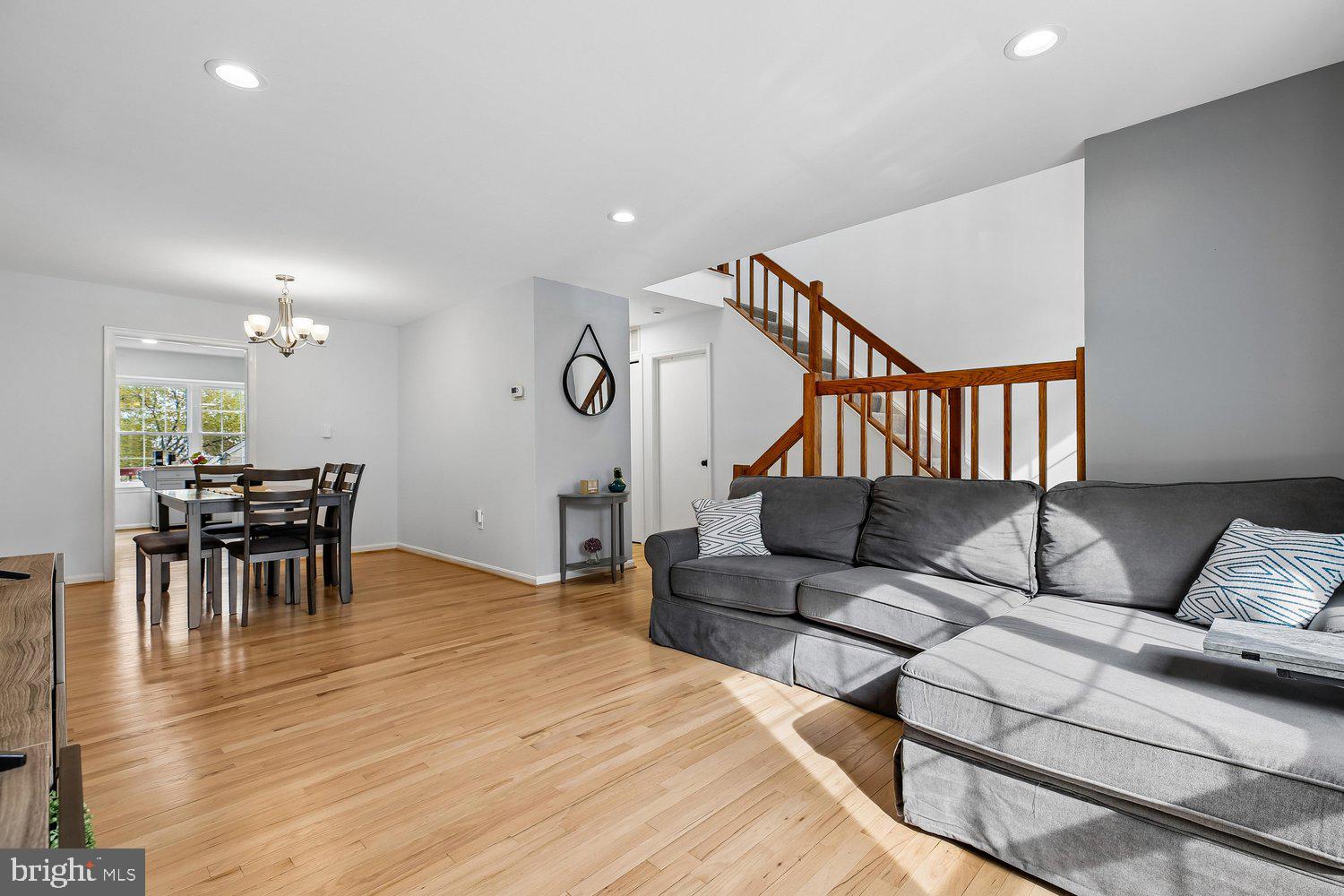 1406 Casino Circle Silver Spring, MD 20906 - Photo 8 of 64 Bright and inviting open living space.