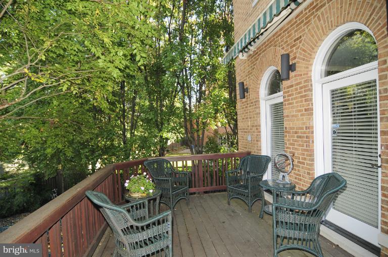 1626 Foxhall Road Northwest Washington, DC 20007 - Photo 18 of 21 a view of a chair and table in the balcony