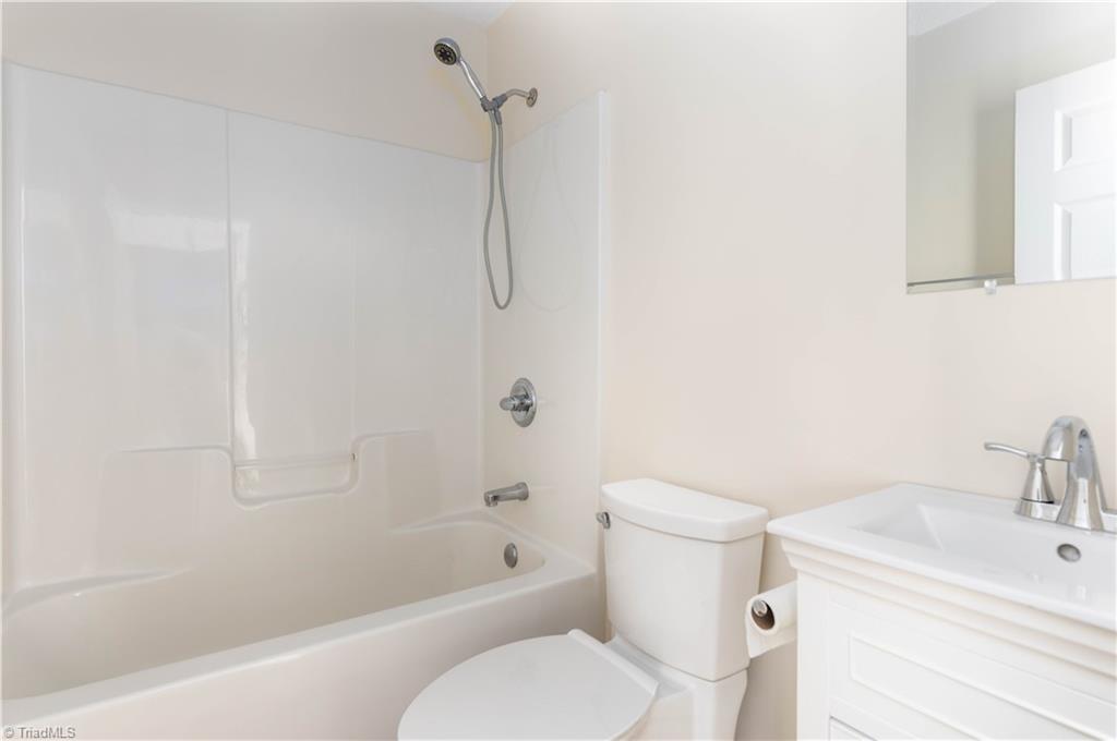 3460 Cunningham Road Thomasville, NC 27360 - Photo 14 of 18