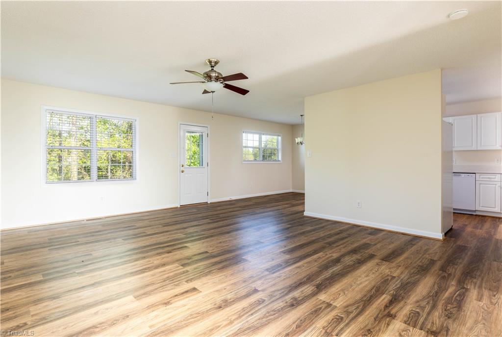 3460 Cunningham Road Thomasville, NC 27360 - Photo 2 of 18