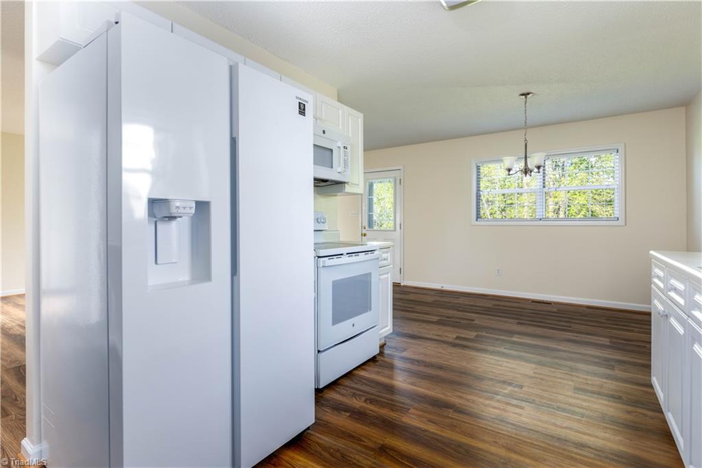 3460 Cunningham Road Thomasville, NC 27360 - Photo 5 of 18