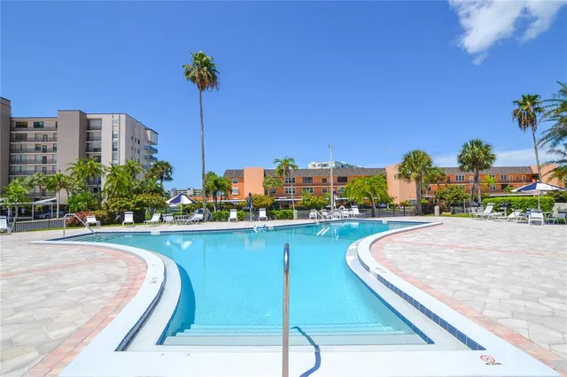 $2,200 | 7420 Bay Island Drive South, Unit A180, South Pasadena, FL 33707