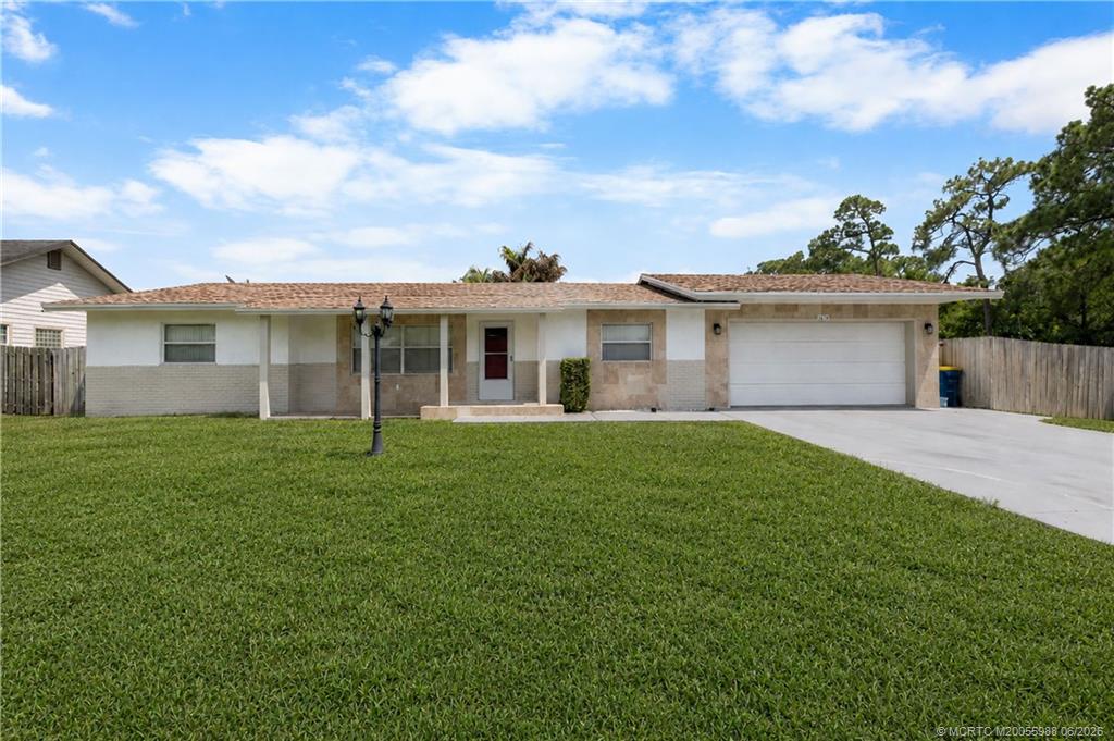 1670 Southeast Madison Street Stuart, FL 34997 - Photo 2 of 28