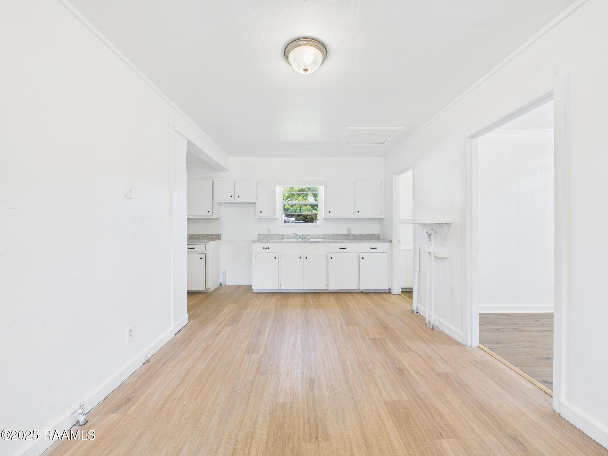 711 East Lessley Street Rayne, LA 70578 - Photo 9 of 14 CAM04246G0-PR0161-STILL006