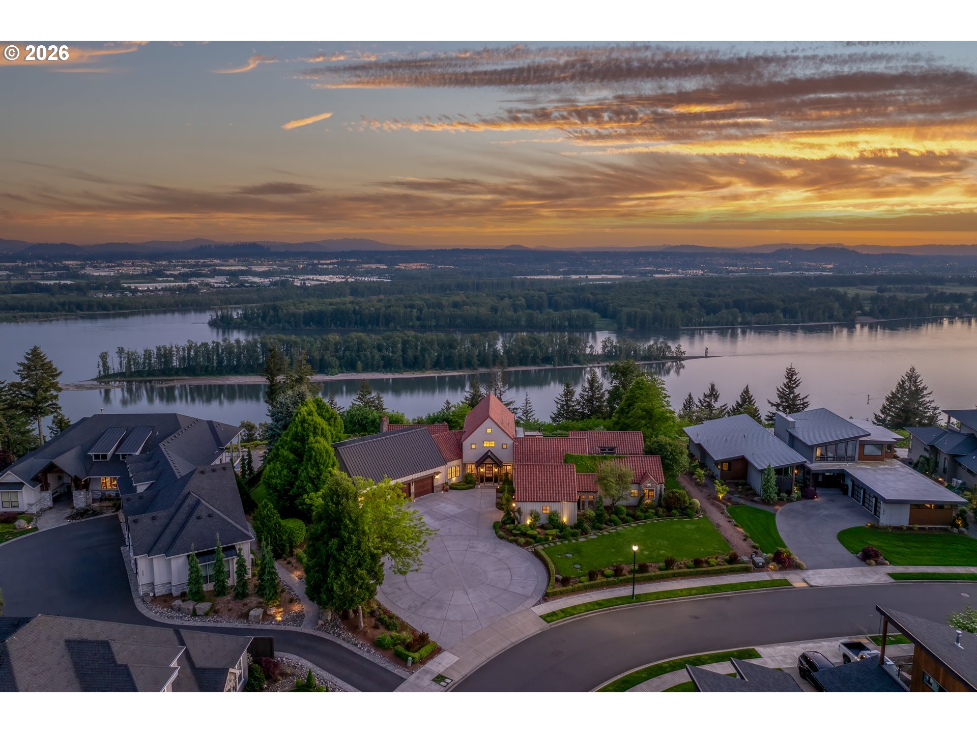 554 Northwest Dawson Ridge Drive Camas, WA 98607 - Photo 2 of 48 an aerial view of ocean and residential houses with outdoor space