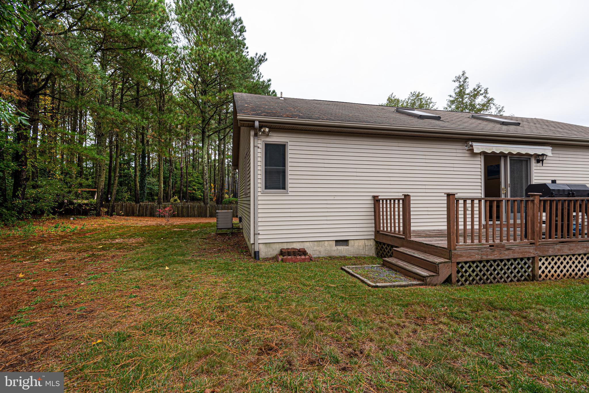 14 Bridgewater Road Berlin, MD 21811 - Photo 44 of 58 Side and Rear Yard View
