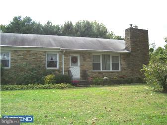 25 Linden Road Bordentown, NJ 08505 - Photo 2 of 8 Exterior Front