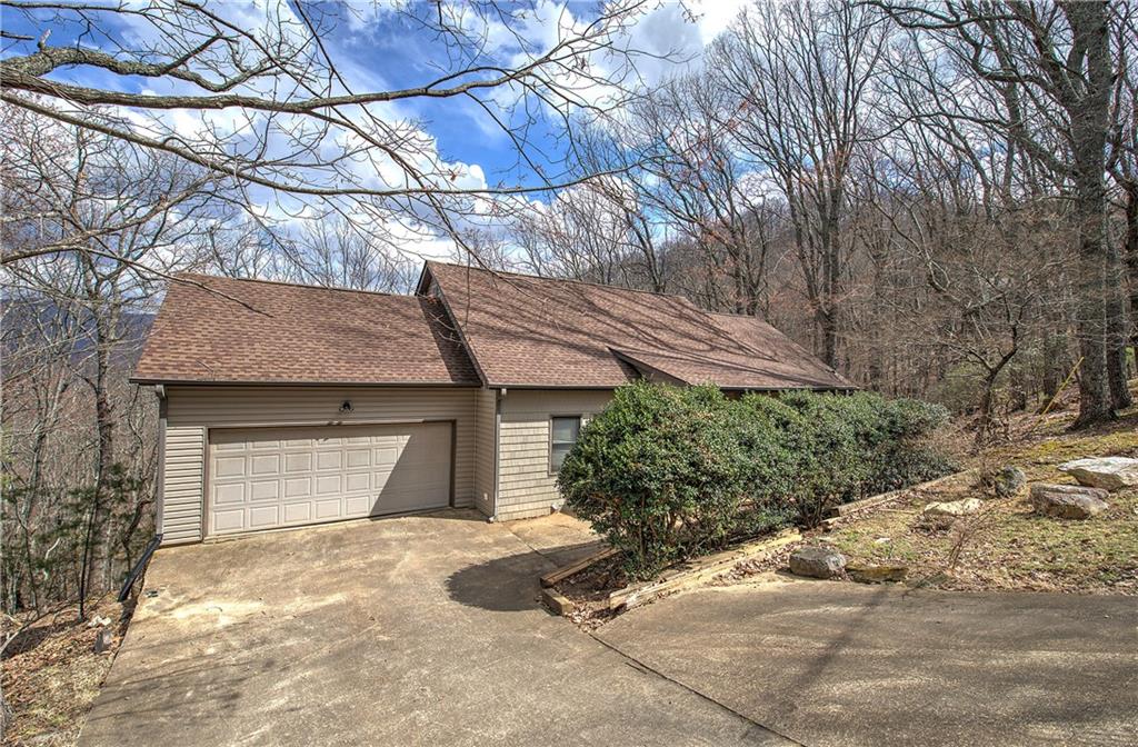 207 Stone Ridge Court Jasper, GA 30143 - Photo 2 of 23