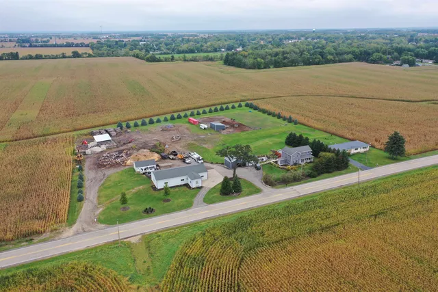 $595,000 | W8930 State Line Road, Sharon, WI 53585