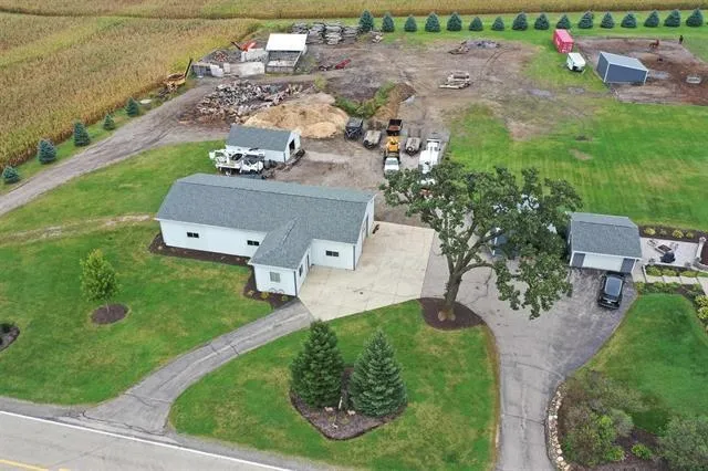 $595,000 | W8930 State Line Road, Sharon, WI 53585