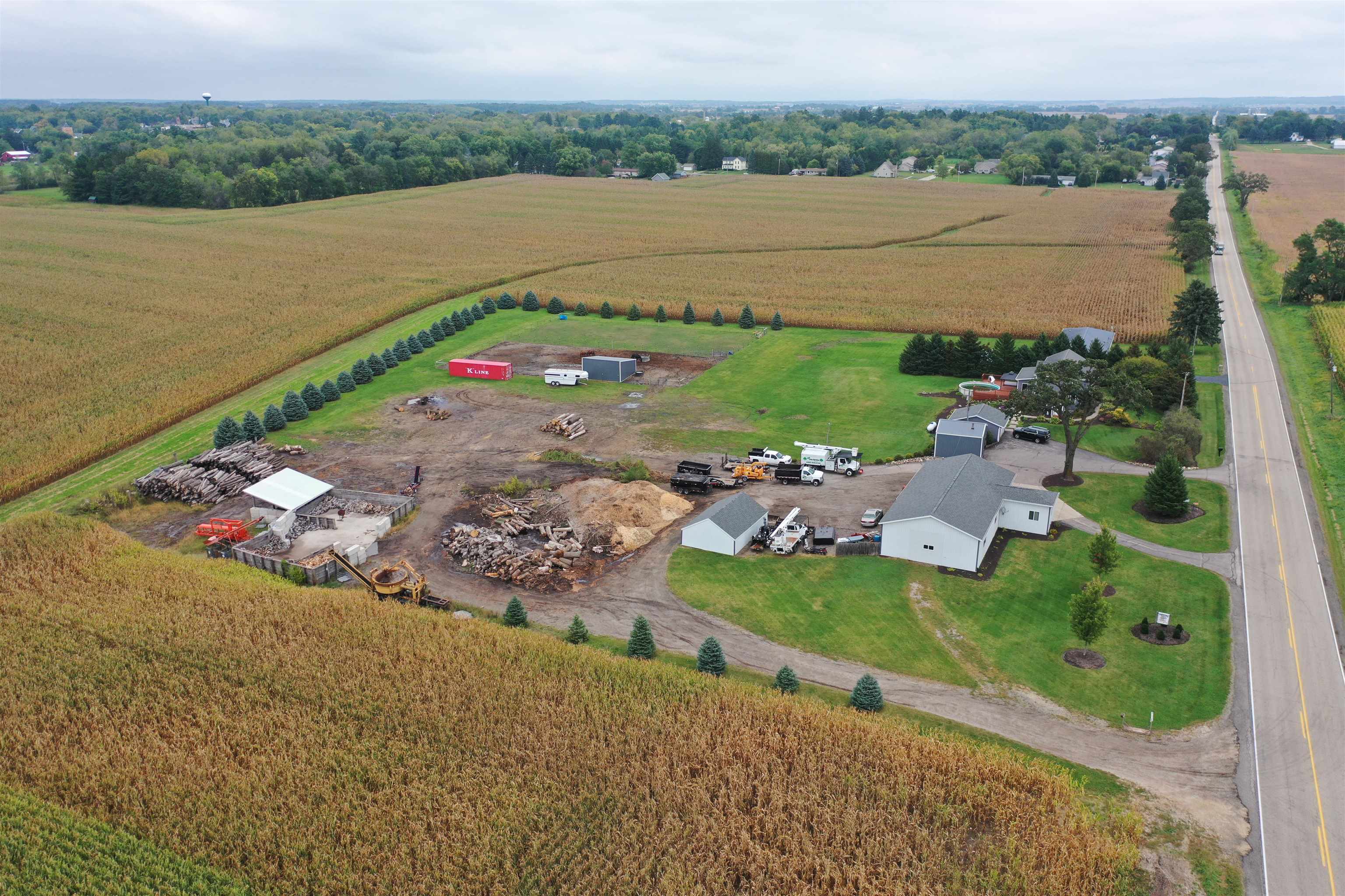 W8930 State Line Road Sharon, WI 53585 - Photo 4 of 78