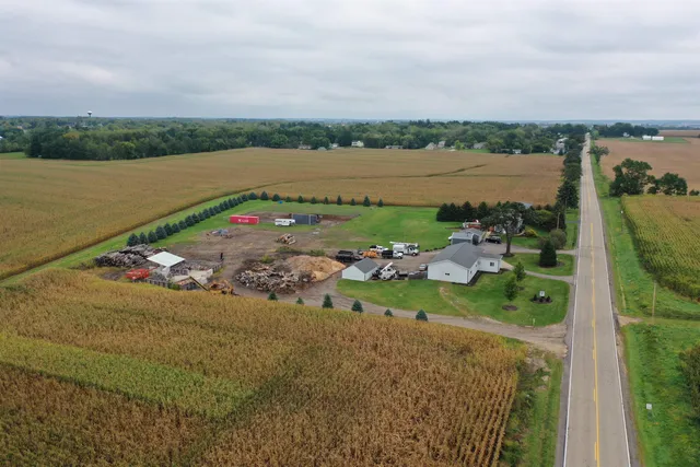 $595,000 | W8930 State Line Road, Sharon, WI 53585