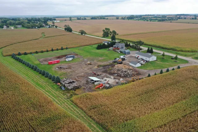 $595,000 | W8930 State Line Road, Sharon, WI 53585