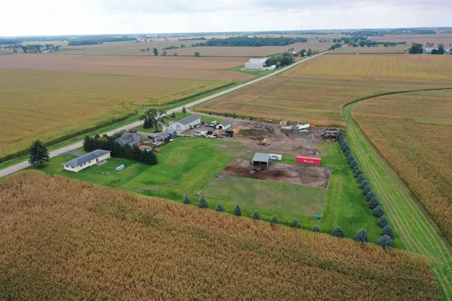 $595,000 | W8930 State Line Road, Sharon, WI 53585