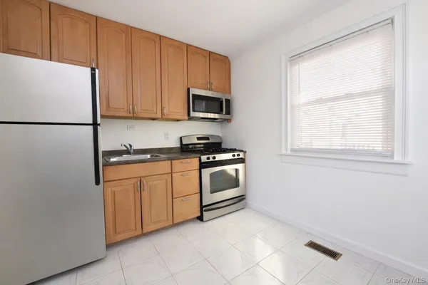 $1,450,000 | 166-36 23rd Avenue | Clearview